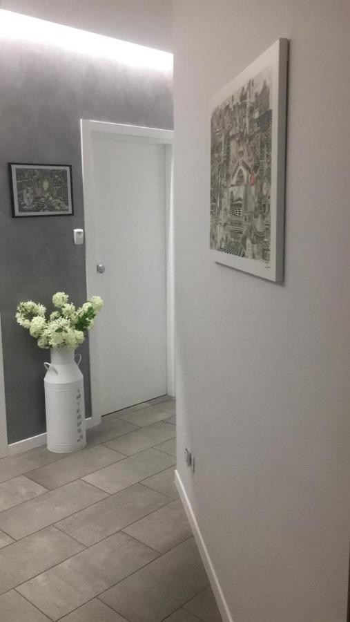 Interno 1 Ciampino Roma Luxury Apartment Con Balcone المظهر الخارجي الصورة