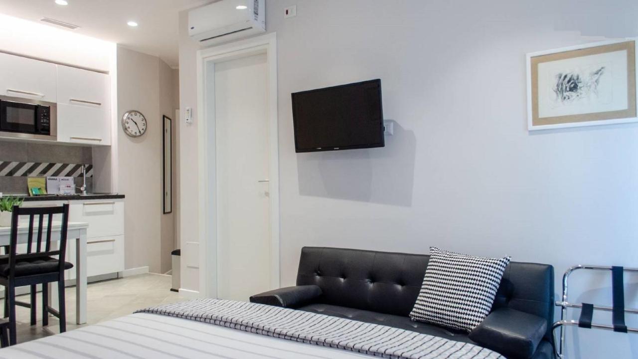 Interno 1 Ciampino Roma Luxury Apartment Con Balcone المظهر الخارجي الصورة